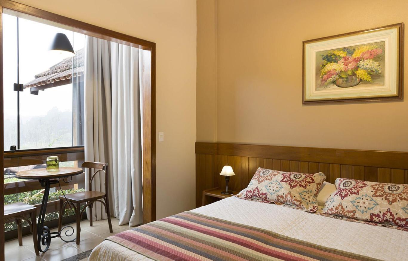 Pousada Dos Pinhos Hotel Педра Азул Екстериор снимка