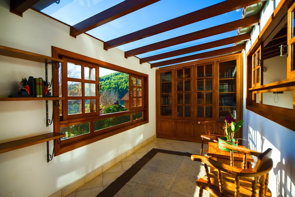 Pousada Dos Pinhos Hotel Педра Азул Екстериор снимка