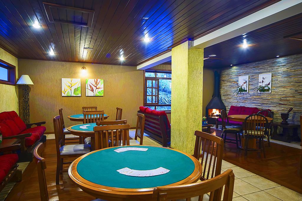 Pousada Dos Pinhos Hotel Педра Азул Екстериор снимка